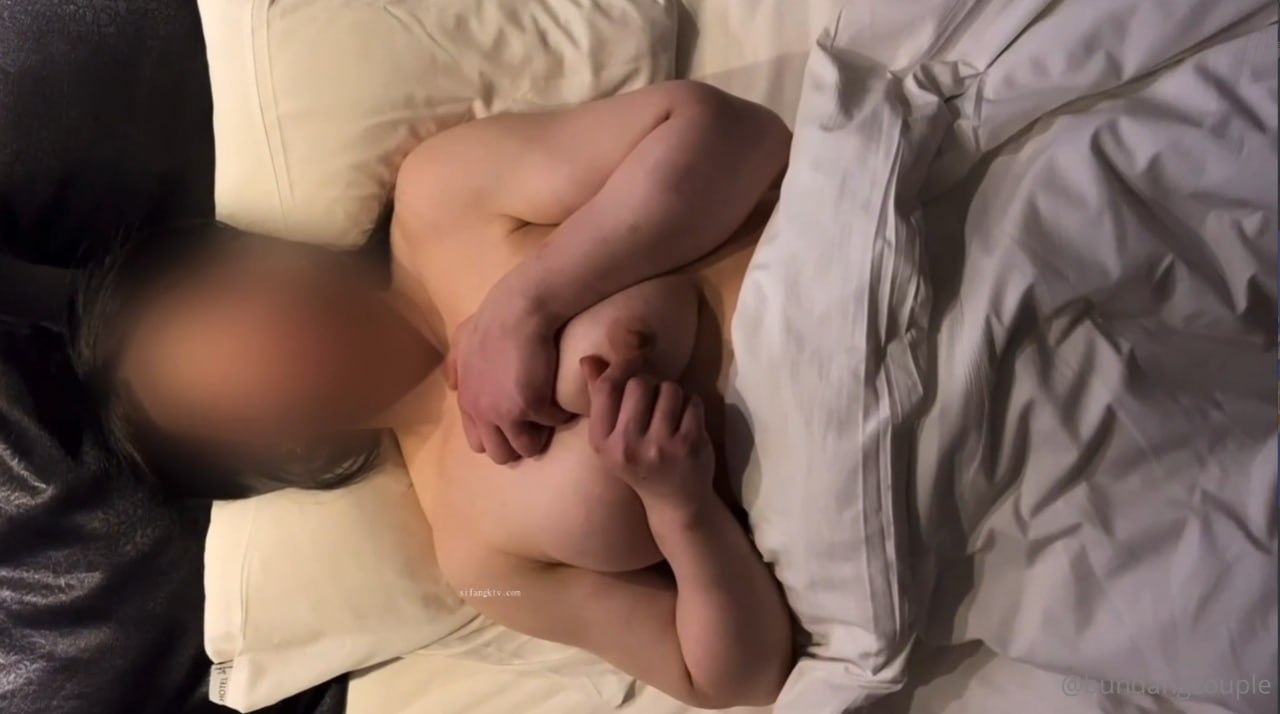 【JVID】极品美乳女神今晚我是你的白色小貓 小貓呻吟讓人受不了
